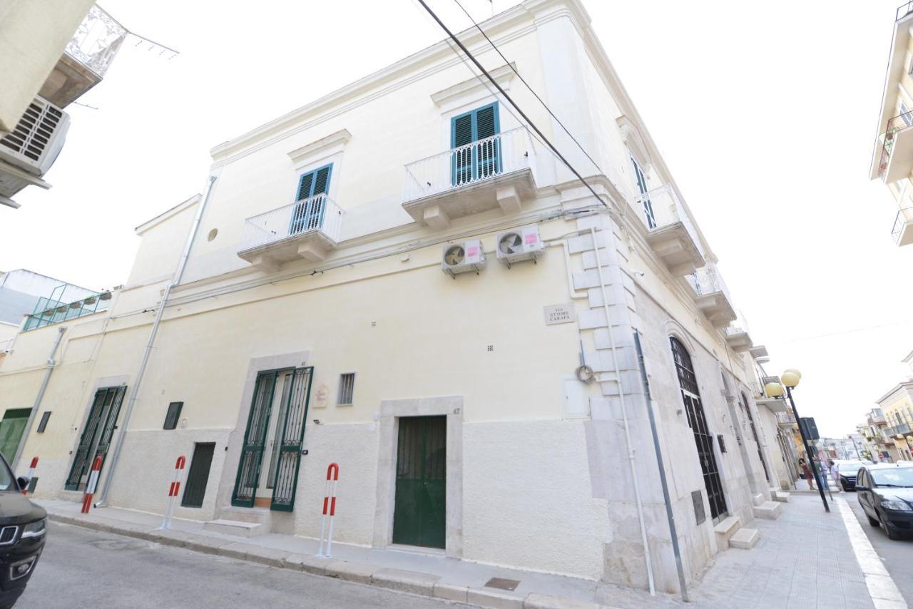 Bed and Breakfast L'Antico Palazzo à Canosa di Puglia Extérieur photo