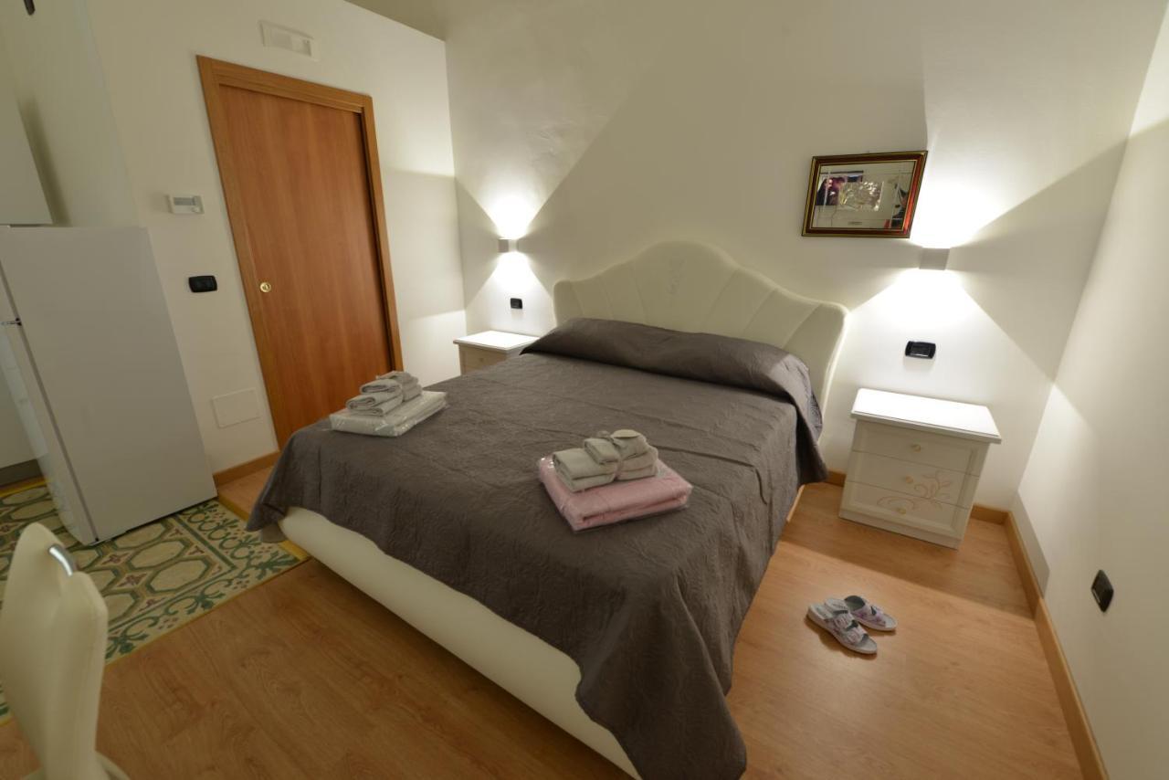 Bed and Breakfast L'Antico Palazzo à Canosa di Puglia Extérieur photo