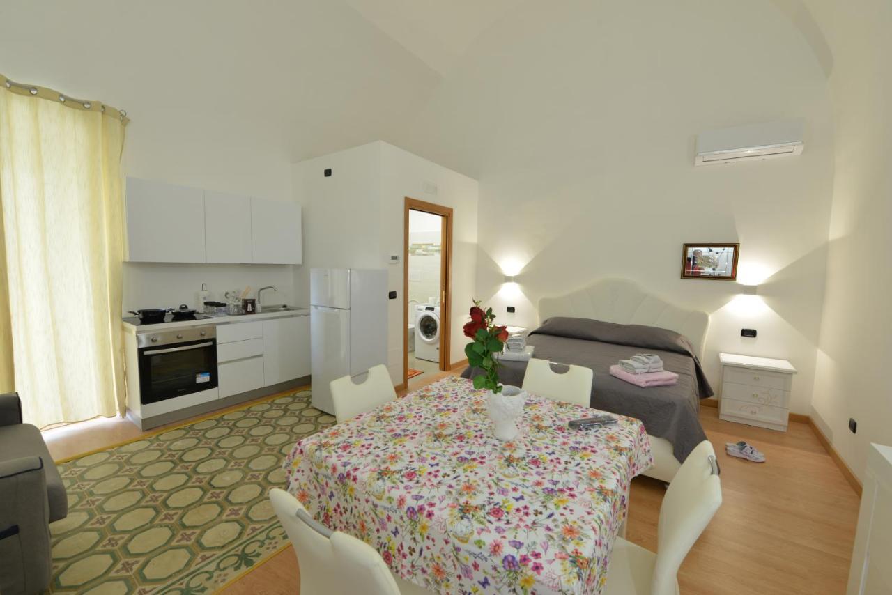 Bed and Breakfast L'Antico Palazzo à Canosa di Puglia Extérieur photo