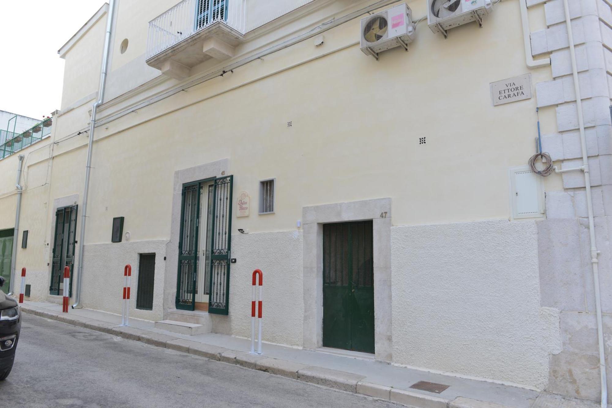 Bed and Breakfast L'Antico Palazzo à Canosa di Puglia Extérieur photo